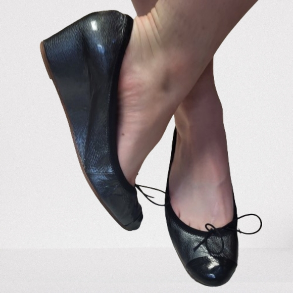 Bloch Ballet Two Toned Wedged Heels With Bow - Picture 8 of 8